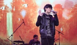 娱乐爆料许嵩视频大全,揭秘音乐才子的幕后故事