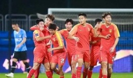 中国足球爆料最新消息,转会风云再起，内幕揭秘引热议